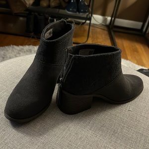 Toms heeled little booties